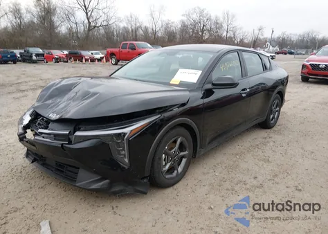 2025 Kia K4 Lxs z USA, uszkodzony, nr VIN 3KPFT4DE2SE085528